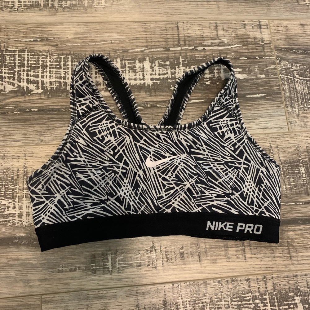 nike pro sports bra